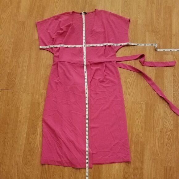 Felicity & Coco Rita Wrap Dress sz Medium in Pink. - Picture 8 of 10